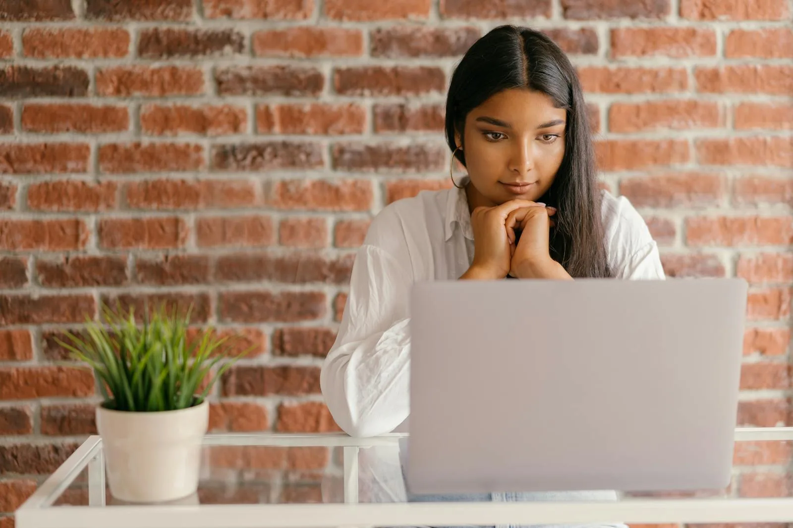 Online one-to-one or group courses for adults